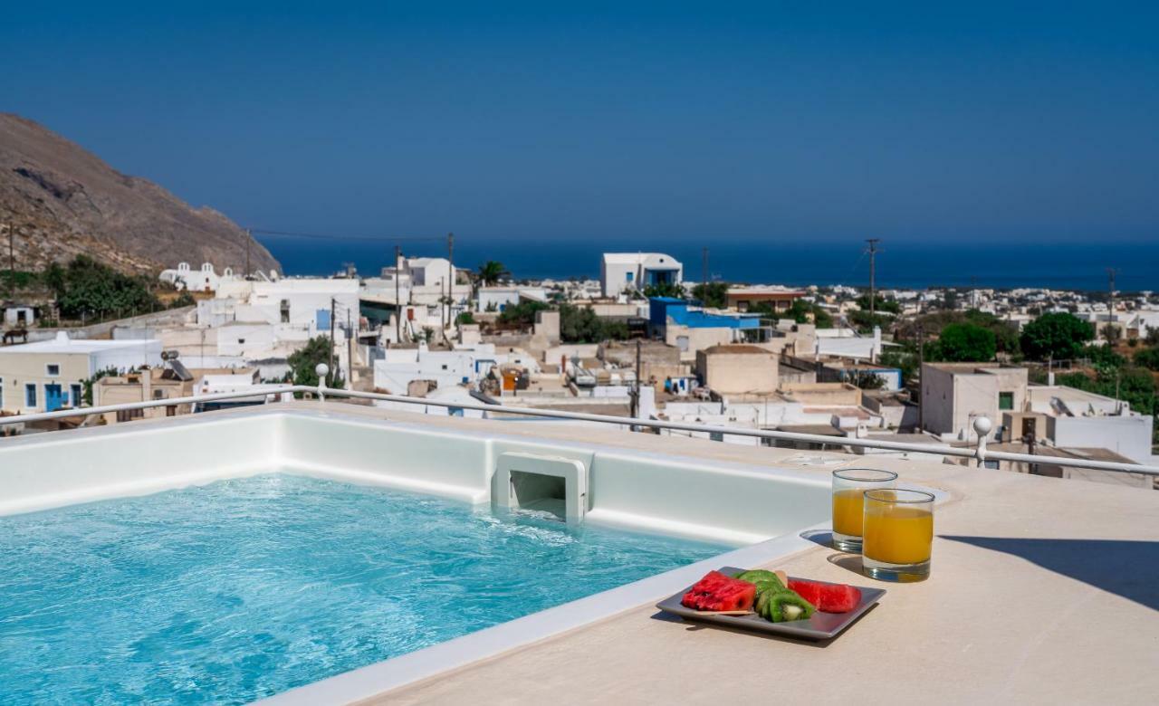Nalas Suites Emporio  Exterior photo
