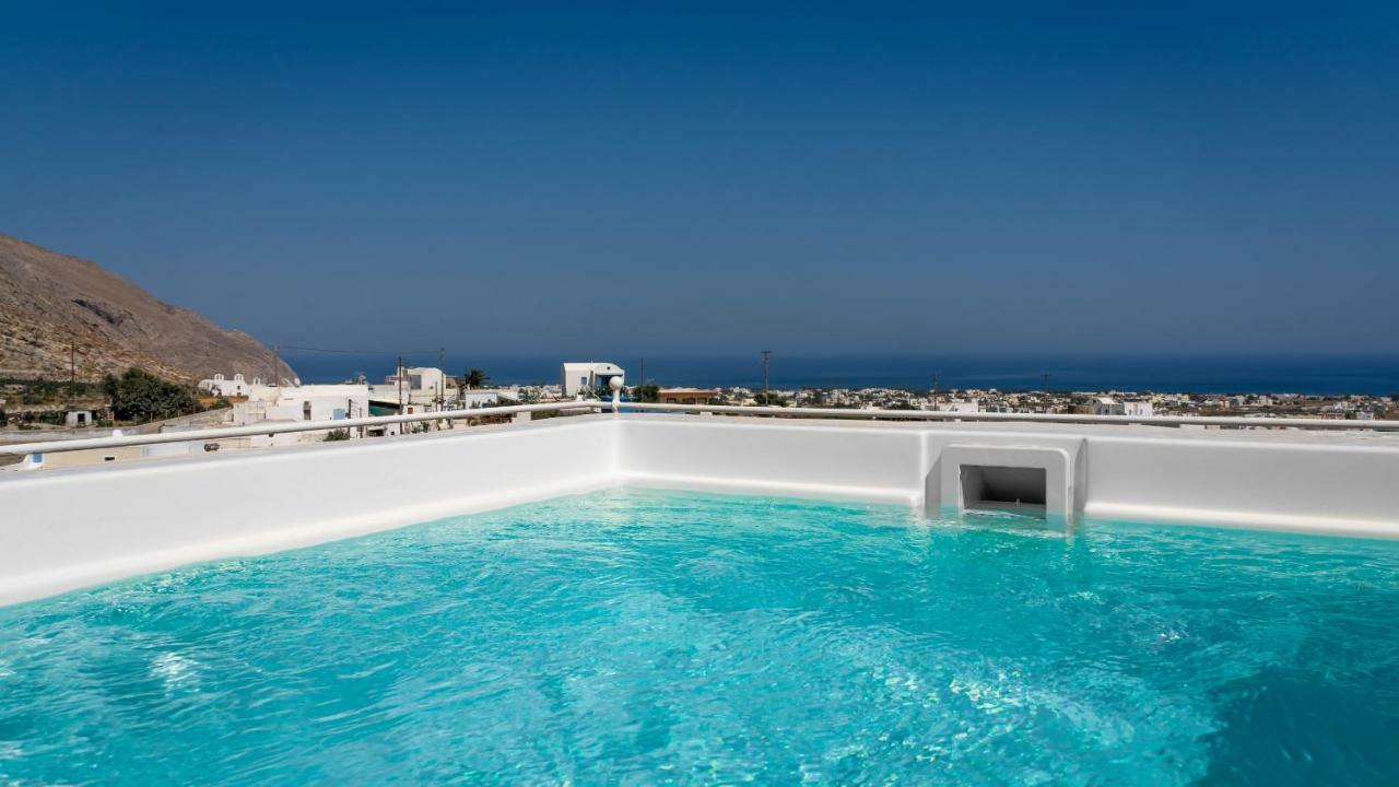 Nalas Suites Emporio  Exterior photo